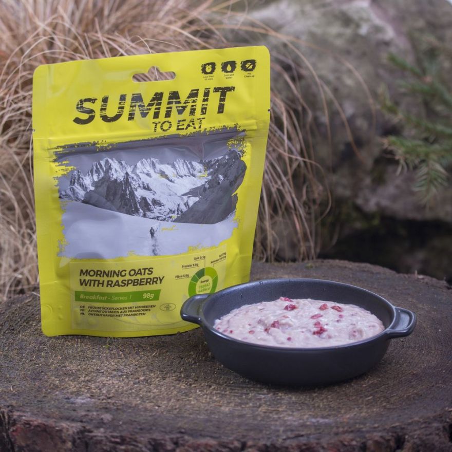 1804-summit-to-eat-morning-oats-with-raspberry-camping-food-1.jpg